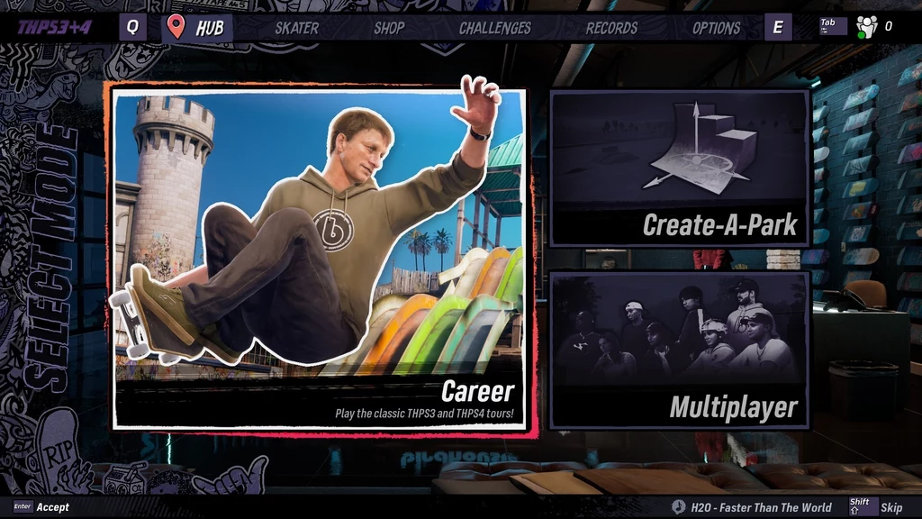 Tony Hawk's™ Pro Skater™ 3 + 4 Ekran wyboru trybu gry zdominowany przez dynamiczną grafikę skateboardzisty wykonywującego trik, z widocznym zamkiem i kolorowymi rampami w tle, menu zawiera opcje trybów Career, Create-A-Park i Multiplayer.