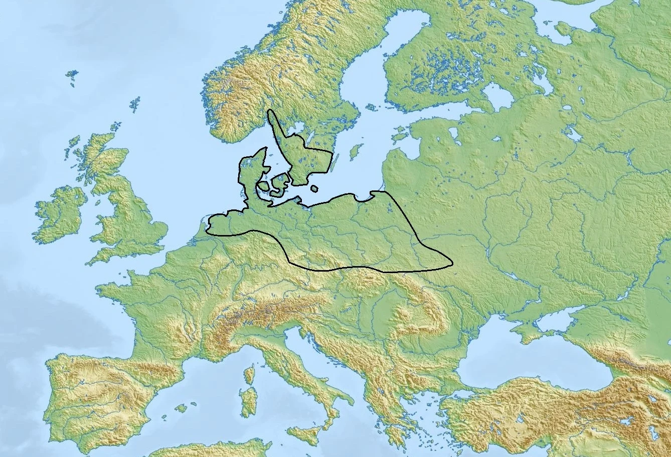 Mapa Europy z zaznaczonym konturem konkretnego obszaru, obejmującego północną, środkową i wschodnią część kontynentu, na tle ukształtowania powierzchni i linii brzegowej.