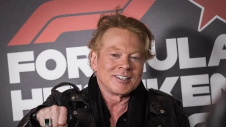 Axl Rose stoi na czele Guns N' Roses