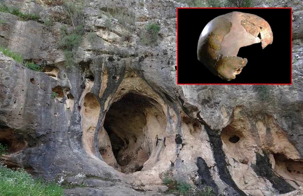 Jaskinia Skhul w Izraelu. To tutaj odkryto szkielety 10 hominidów sprzed 140 tysięcy lat Jaskinia Skhul w Izraelu. To tutaj odkryto szkielety 10 hominidów sprzed 140 tysięcy lat