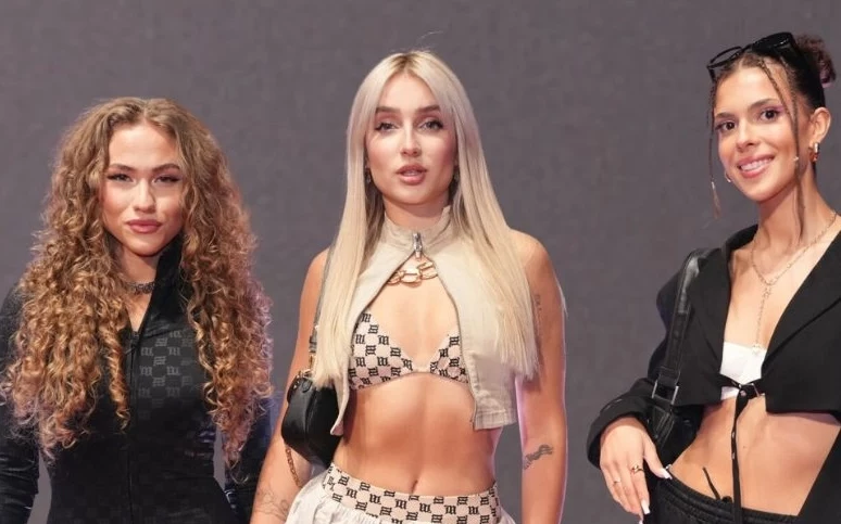 Zespół Modelki: Urszula Kowalska, Zuzanna Fijak, Agnieszka Nowakowska Zespół Modelki: Urszula Kowalska, Zuzanna Fijak, Agnieszka Nowakowska