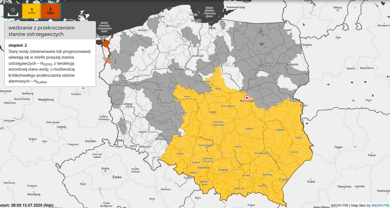 Kolorowa mapa Polski i sąsiednich krajów z zaznaczonymi regionami objętymi ostrzeżeniami hydrologicznymi, duży obszar południowej i środkowej Polski wyróżniony na żółto jako strefa zagrożenia wezbraniami wód oraz przekroczeniem stanów ostrzegawczych, w...