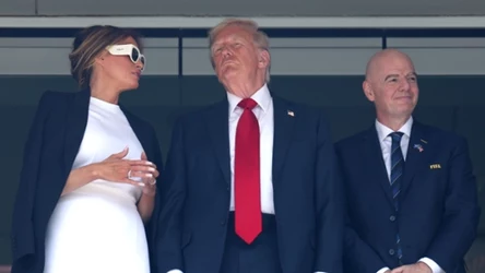 Melania Trump wybrała bardzo klasyczną stylizację 