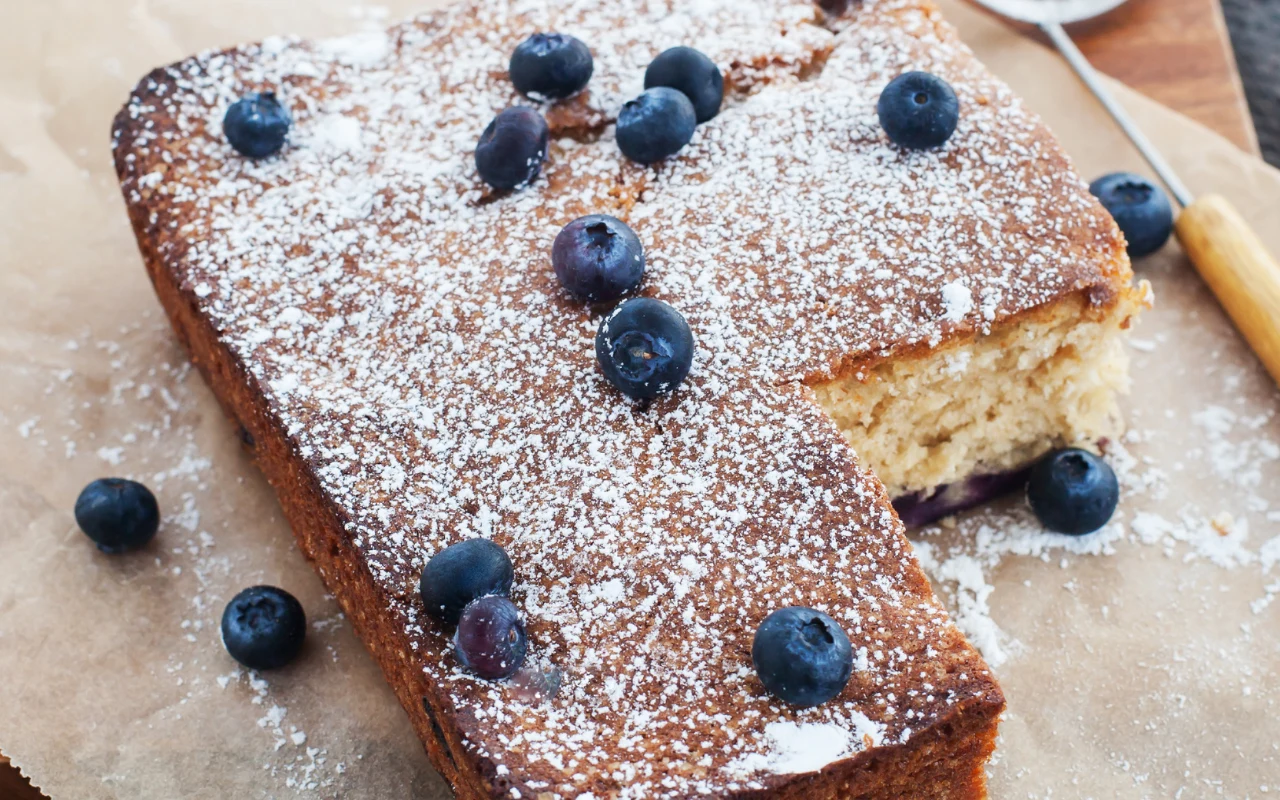 Przepis na proste i smaczne ciasto z borówkami. Zawsze się udaje i wszystkim smakuje. Przepis na proste i smaczne ciasto z borówkami. Zawsze się udaje i wszystkim smakuje.