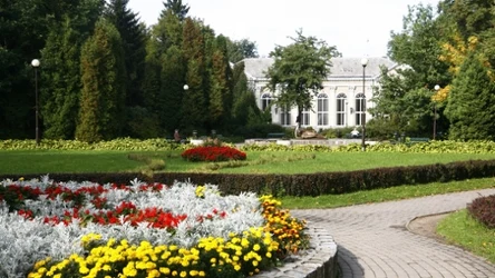 Cieplice Śląskie-Zdrój to uzdrowiskowa dzielnica Jeleniej Góry. Jakie posiada walory lecznicze?