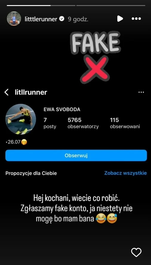 Ekran z Instagrama przedstawiający fałszywe konto podszywające się pod znaną osobę, duży napis „FAKE” z czerwonym krzyżykiem, komunikat oraz prośba do odbiorców o zgłoszenie konta.