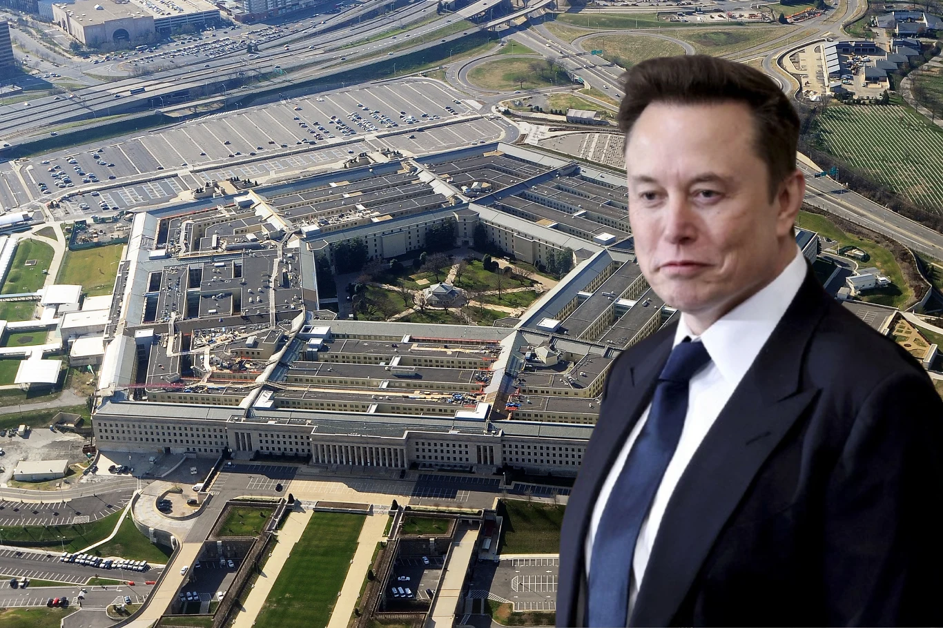 Urzędnicy Pentagonu będą korzystać z chatbota Grok Portret mężczyzny w garniturze na tle Pentagonu, ogromnego budynku o charakterystycznym pięciokątnym kształcie, widocznego z lotu ptaka.