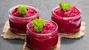 Keczup z buraków jest wolny od glutenu i sztucznych dodatków. 