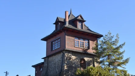 Beskid Wyspowy, woj. malopolskie. Schronisko PTTK na Luboniu Wielkim.