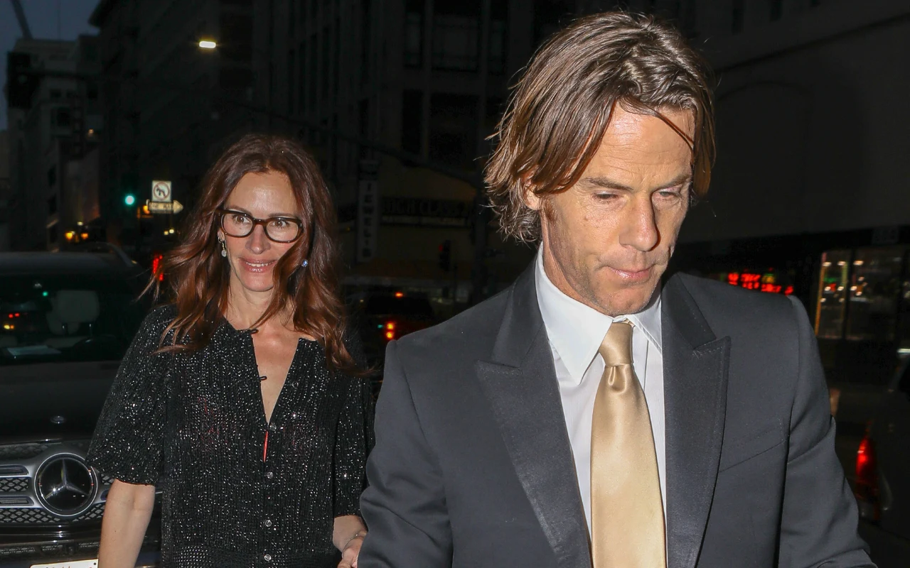 Roberts i Modera nie pozują razem do zdjęć. Wszystkie fotografie są dziełem paparazzi