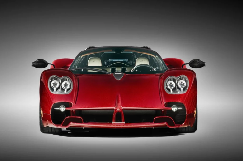 Pagani Utopia Roadster kosztuje ponad 3 mln euro netto. Pagani Utopia Roadster kosztuje ponad 3 mln euro netto.