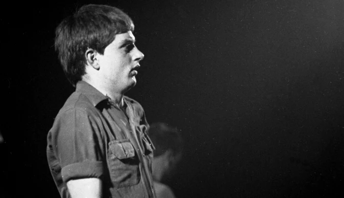 Ian Curtis (Joy Division) na niespełna trzy miesiące przed śmiercią - 29 lutego 1980 r.