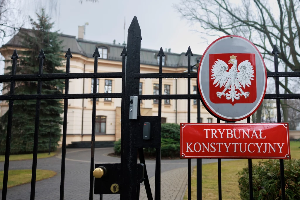 TK zdecydował o ważnym przepisie. Wniosek składał Mateusz Morawiecki TK zdecydował o ważnym przepisie. Wniosek składał Mateusz Morawiecki
