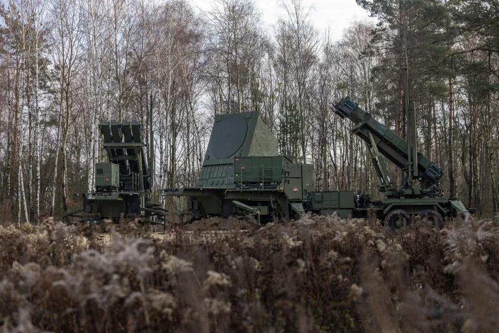 Pierwsze systemy Patriot są w drodze do Ukrainy Pierwsze systemy Patriot są w drodze do Ukrainy