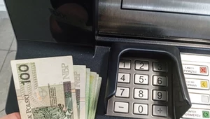 Skarbówka może zostać powiadomiona przez bank. Wystarczy tyle wpłacić.