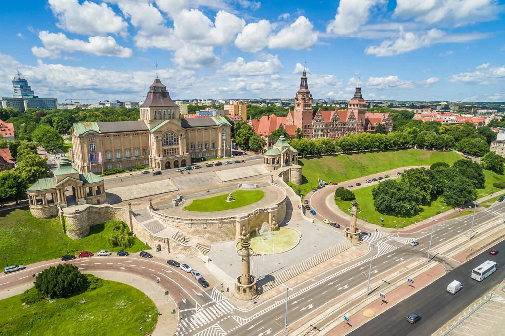 Na zwiedzanie samego Szczecina warto wygospodarować kilka dni