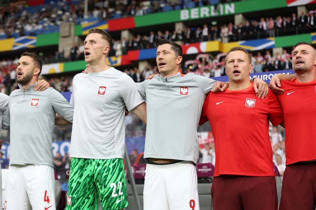 Sebastian Walukiewicz (pierwszy z lewej) może niebawem zamienić Torino na Cremonese Sebastian Walukiewicz (pierwszy z lewej) może niebawem zamienić Torino na Cremonese