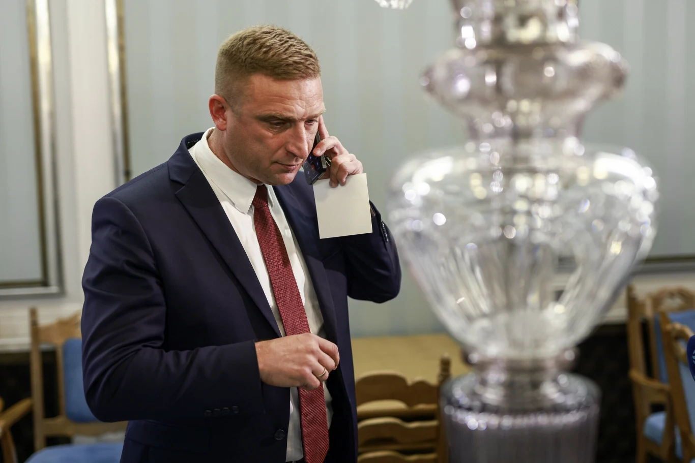 Mariusz Błaszczak o Bąkiewiczu: "Bronił kościołów przed atakiem barbarzyńców" Mariusz Błaszczak o Bąkiewiczu: "Bronił kościołów przed atakiem barbarzyńców"