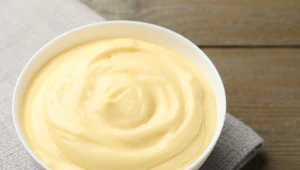 W PRL-u zajadały się nie tylko dzieci. Dziś ten deser odchodzi w zapomnienie, choć jest smaczny, tani i prosty