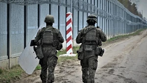 Patrol żołnierzy na polsko-białoruskiej żołnierzy
