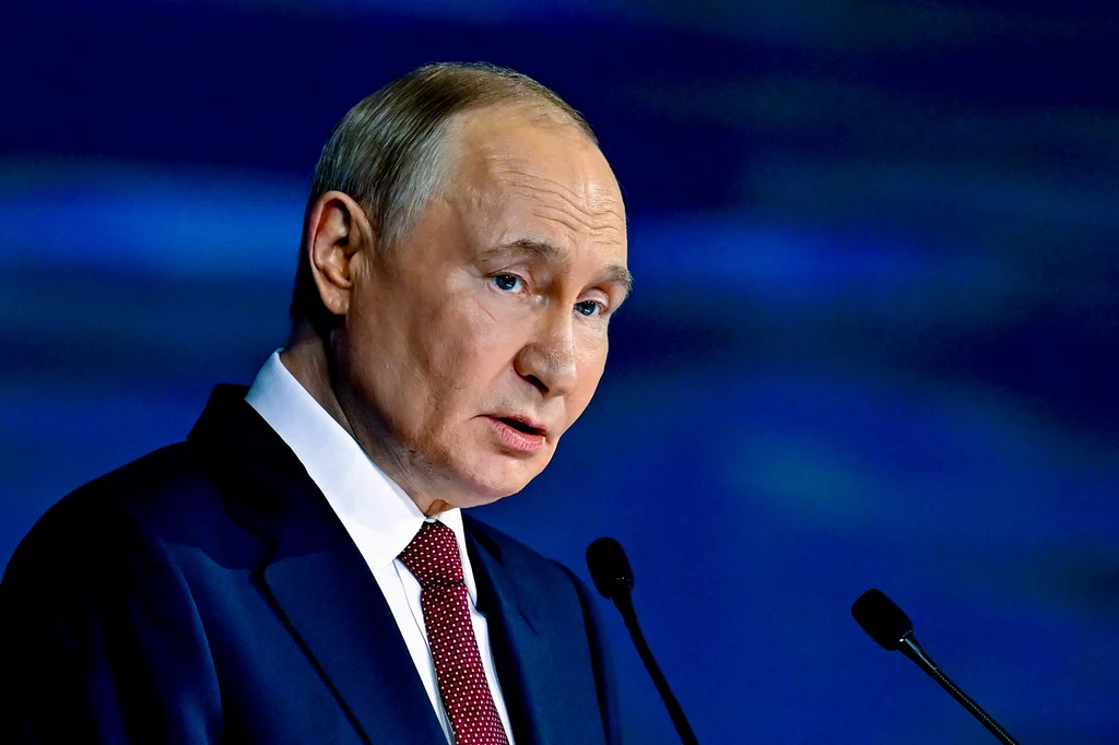 Prezydent Rosji Władimir Putin dostał od prezydenta USA Donalda Trumpa 50 dni. Jak może zagrozić Ukrainie?