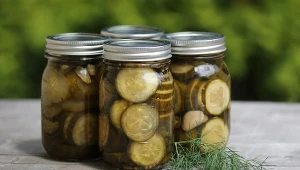 Smaczne ogórki w plastrach do słoików