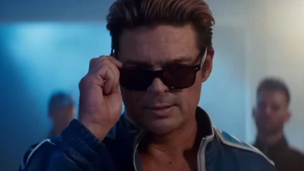 Karl Urban jako Johny Cage w Mortal Kombat 2