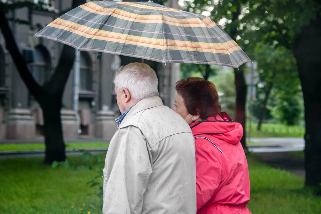 Waloryzacja emerytur w 2026 roku. Ile pieniędzy trafi na konta seniorów?