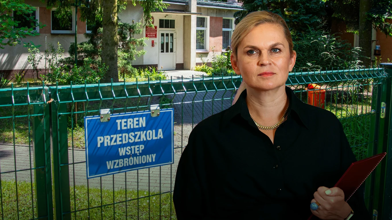 Barbara Nowacka, minister edukacji (kolaż: Aleksandra Włodarczyk/Interia) Kobieta w czarnej koszuli stoi przed ogrodzeniem przedszkola, na którym wisi niebieska tabliczka z napisem 'Teren przedszkola, wstęp wzbroniony', w tle drzewa i elewacja budynku przedszkola
