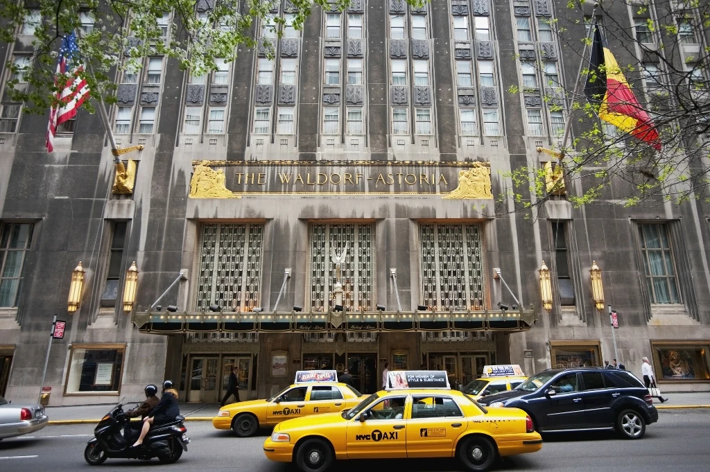 Hotel Waldorf Astoria w Nowym Jorku wznowił prace po ośmiu latach remontu