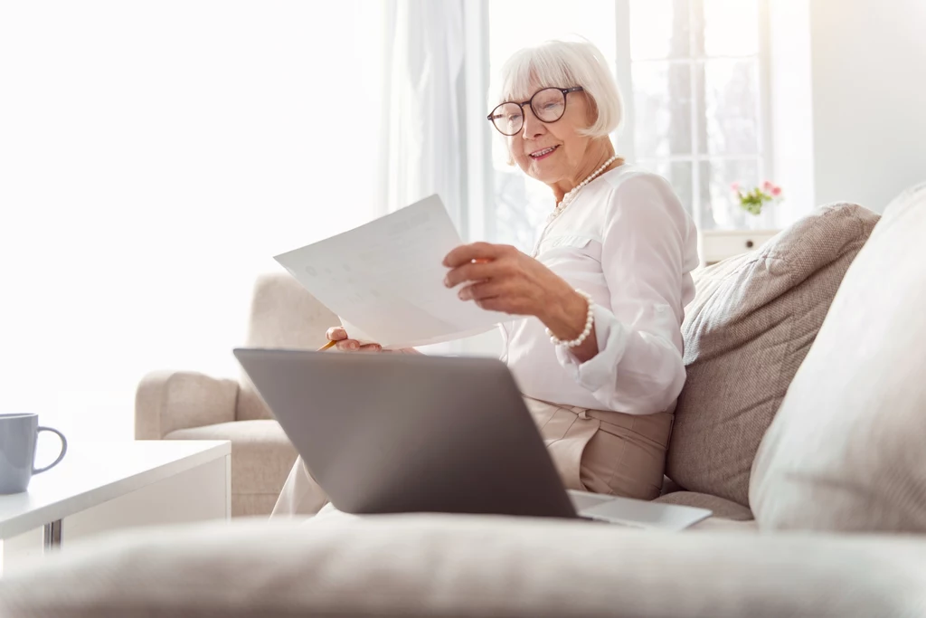 Część polskich seniorów otrzyma świadczenia lipcowe wcześniej Część polskich seniorów otrzyma świadczenia lipcowe wcześniej