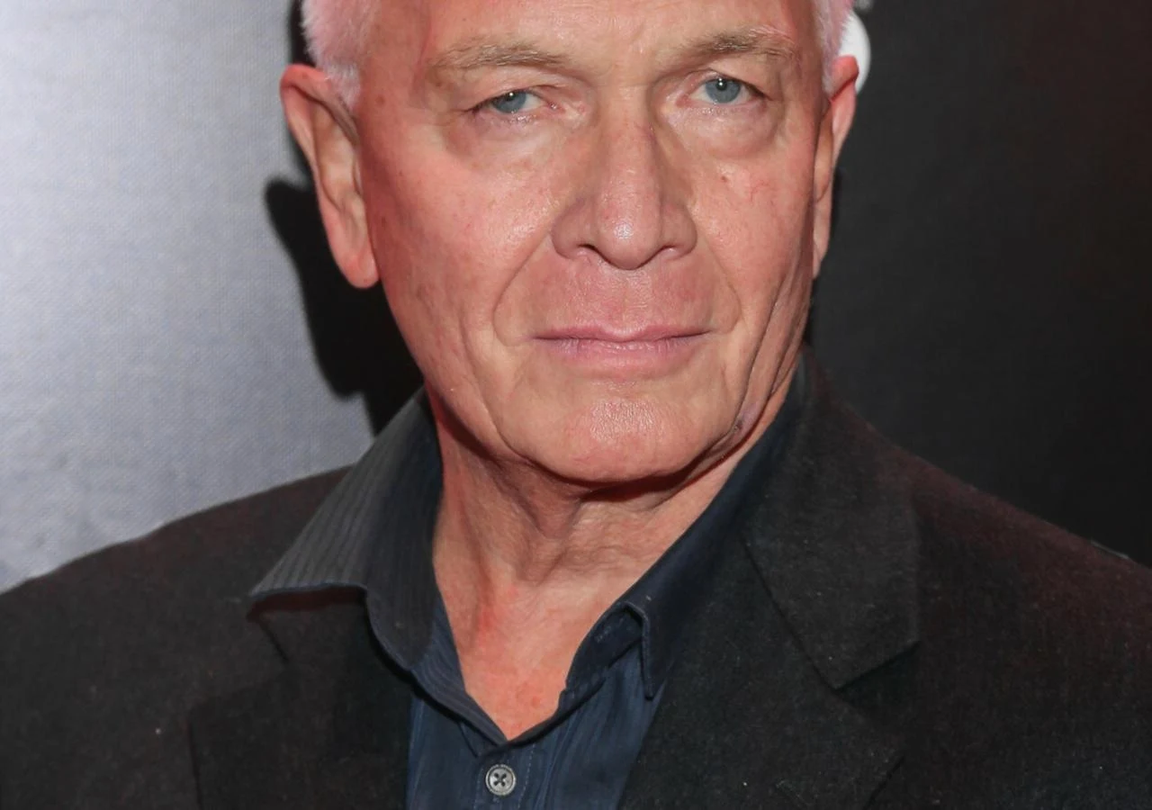 Marek Barbasiewicz po latach zdobył się na gorzkie wyznanie. Marek Barbasiewicz po latach zdobył się na gorzkie wyznanie.