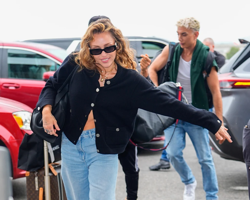 Miley Cyrus nie planuje trasy koncertowej Miley Cyrus nie planuje trasy koncertowej