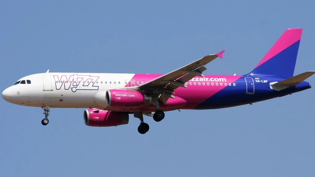 Samolot Wizz Air. Zdjęcie ilustracyjne