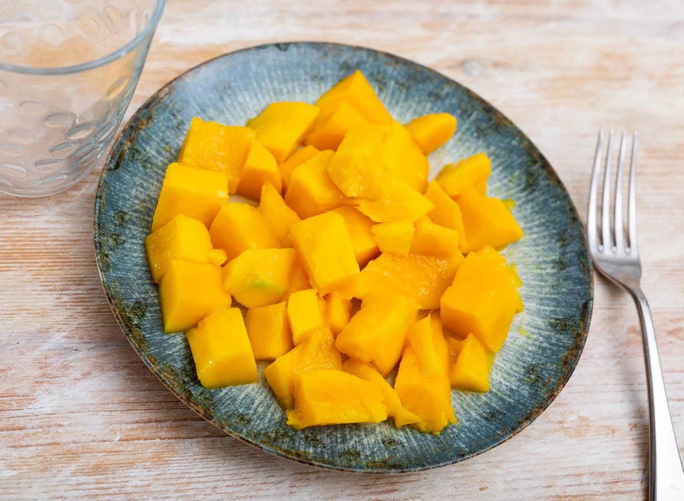 Ten owoc to skarbnica witaminy C - poprawia odporność i wygląd skóry. Ten owoc to skarbnica witaminy C - poprawia odporność i wygląd skóry.