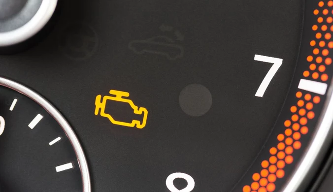 Kontrolka ECU zaświeciła się na desce rozdzielczej? Oto powody