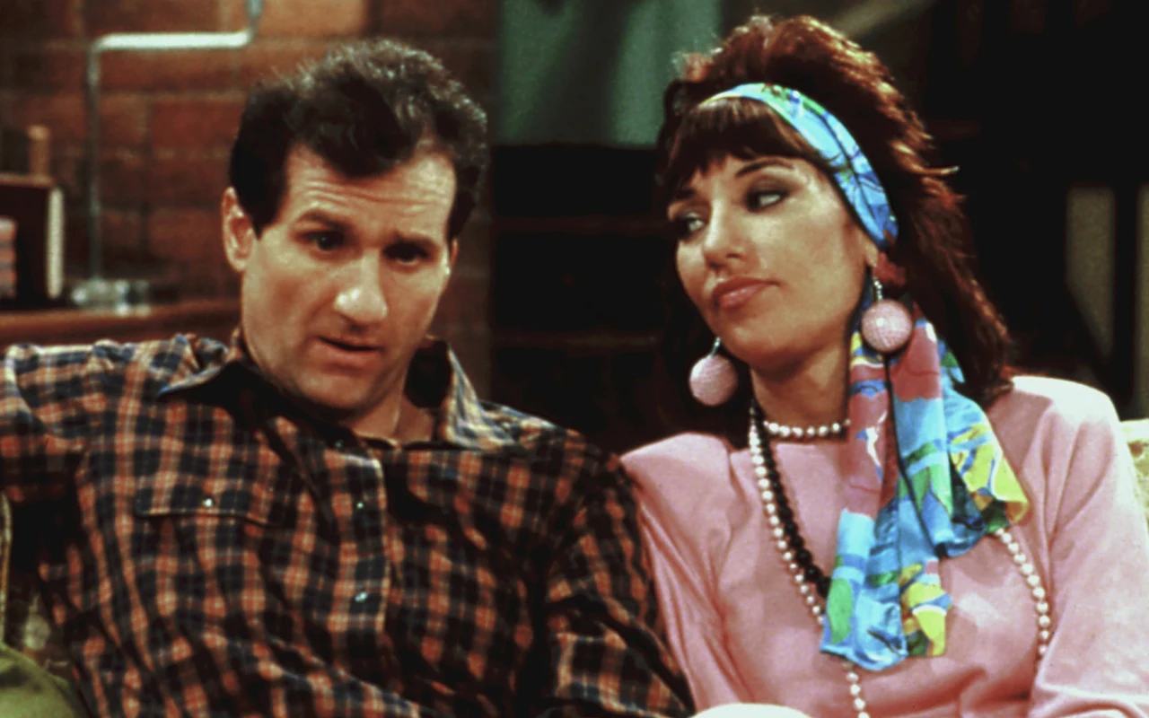 Katey Sagal i Ed O'Neill w serialu "Świat według Bundych"