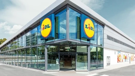 Nowe etykiety w Lidlu przyciągają uwagę. Rabaty 33% i 50% już na półkach!