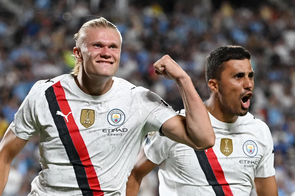 Erling Haaland (z lewej) długo znajdował się na liście życzeń Realu Madryt. Rodri właśnie trafił na jej szczyt Erling Haaland (z lewej) długo znajdował się na liście życzeń Realu Madryt. Rodri właśnie trafił na jej szczyt