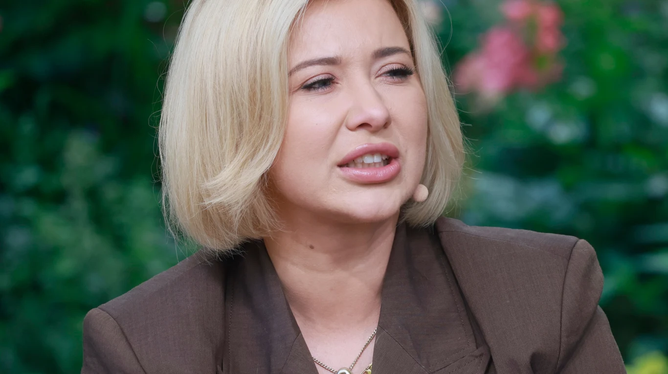 Lili Antoniak Lili Antoniak