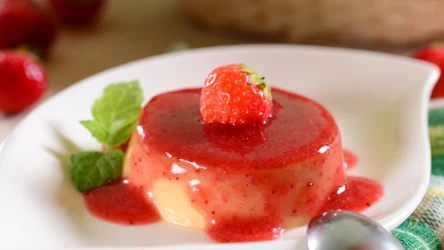 Legumina to deser łudzący podobny do panna cotty. Ma jednak inną konsystencję. 