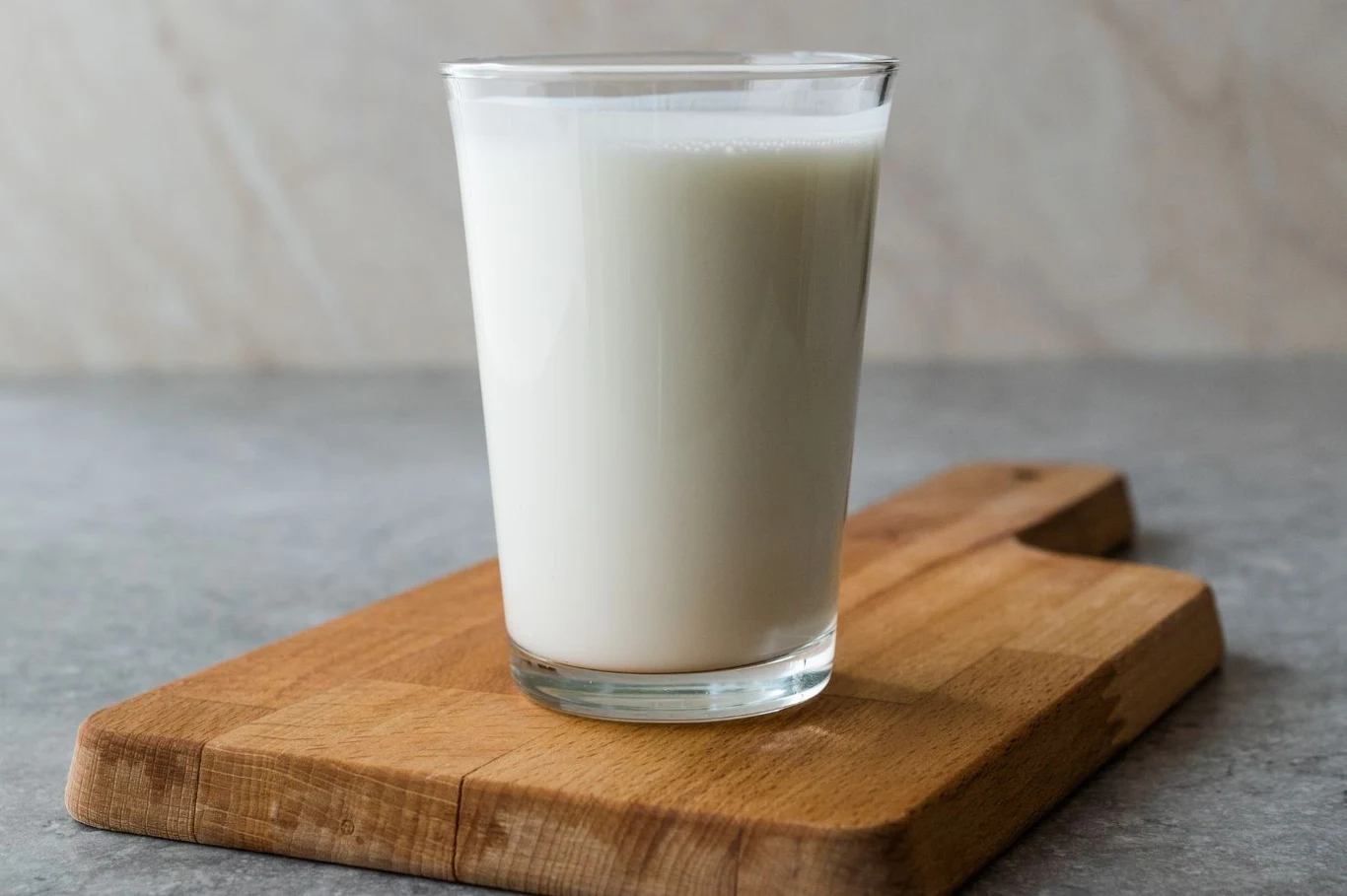 Kefir, maślanka czy jogurt - co wybrać? Kefir, maślanka czy jogurt - co wybrać?