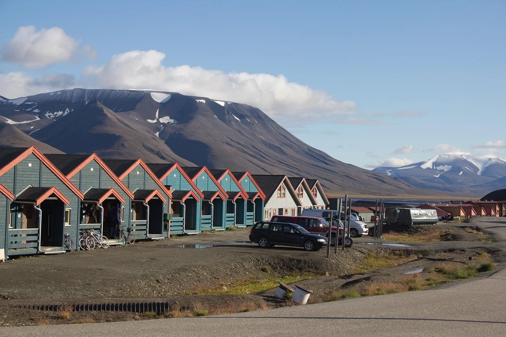 Svalbard bez śniegu. Naukowcy w szoku po zimowej odwilży w Arktyce Svalbard bez śniegu. Naukowcy w szoku po zimowej odwilży w Arktyce