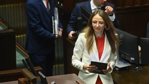 Projekty w sprawie zmian w stażu pracy skierowane do dalszych prac w komisji