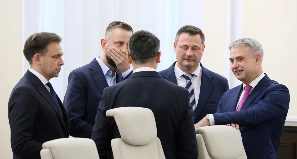 W środę ogłoszony zostanie nowy skład rządu W środę ogłoszony zostanie nowy skład rządu