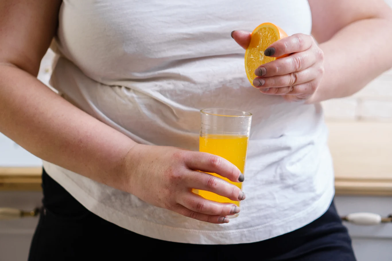 Spowalnia metabolizm bardziej niż wiek czy zła dieta. Brak snu to hamulec odchudzania