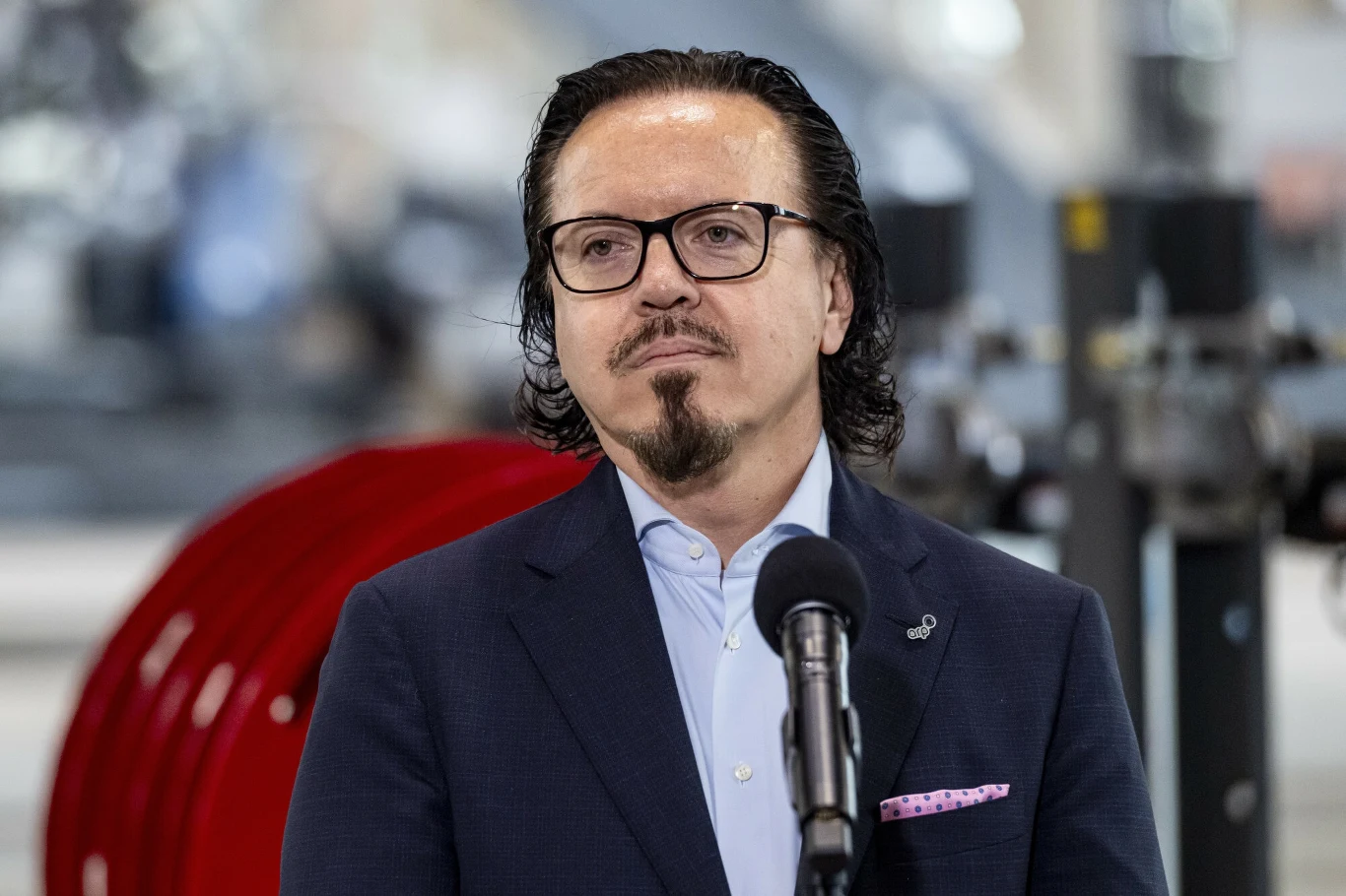 Local content blisko rozstrzygnięcia. Balczun o kluczowym projekcie dla przedsiębiorców Wojciech Balczun wydał zarządzenie w temacie local content