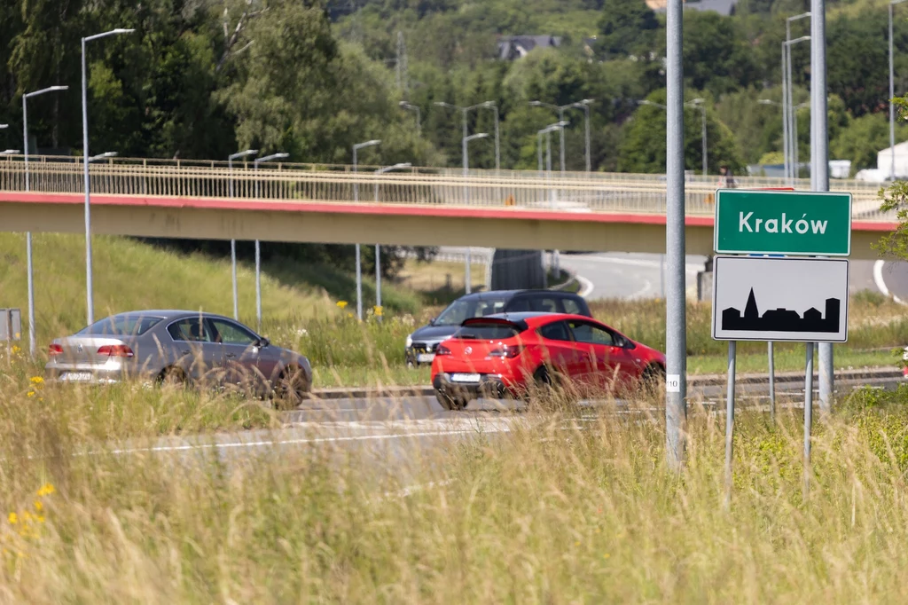 Rada Miasta Krakowa przyjęła uchwałę o wprowadzeniu strefy czystego transportu (SCT) 12 czerwca 2025 roku Rada Miasta Krakowa przyjęła uchwałę o wprowadzeniu strefy czystego transportu (SCT) 12 czerwca 2025 roku