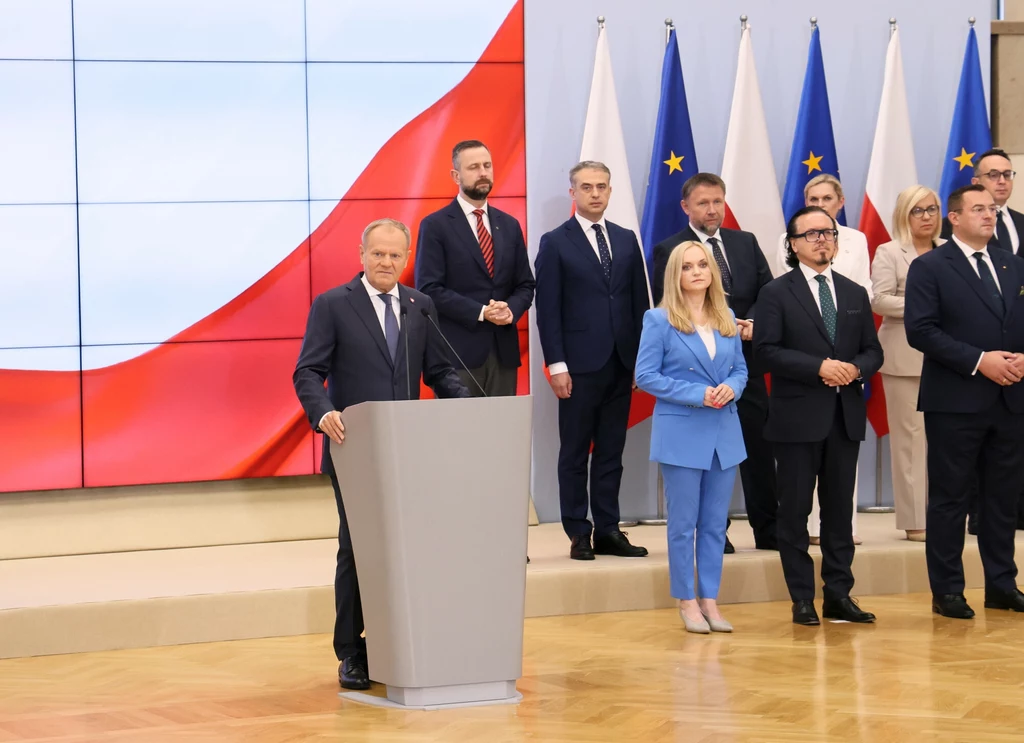 Premier Donald Tusk zaprezentował nowy skład rządu. Politycy PiS komentują