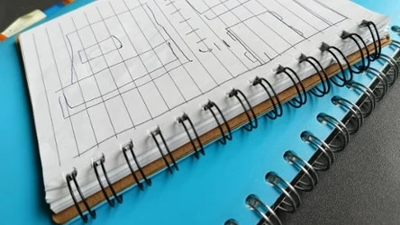 Gdzie wyrzucić kołozeszyt? Jego miejsce jest w tym pojemniku